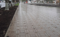 В Кирове к 9 Мая активно ремонтируют тротуары в «красных линиях»